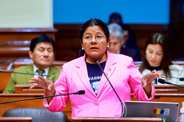 Congresista-Isabel-Cortes-propone-proyecto-de-ley