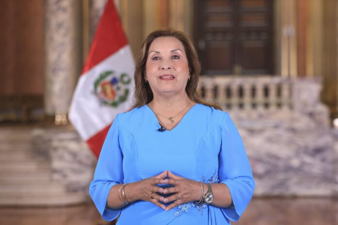 dina-boluarte-dia-de-la-madre-peru